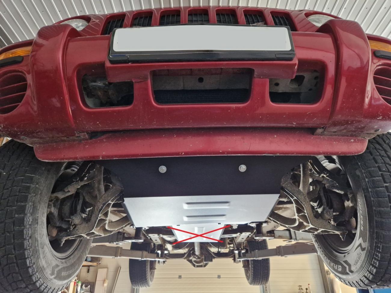 Hasplåt Stål Motor+ | Jeep Cherokee - KJ (2001-2008) - 4