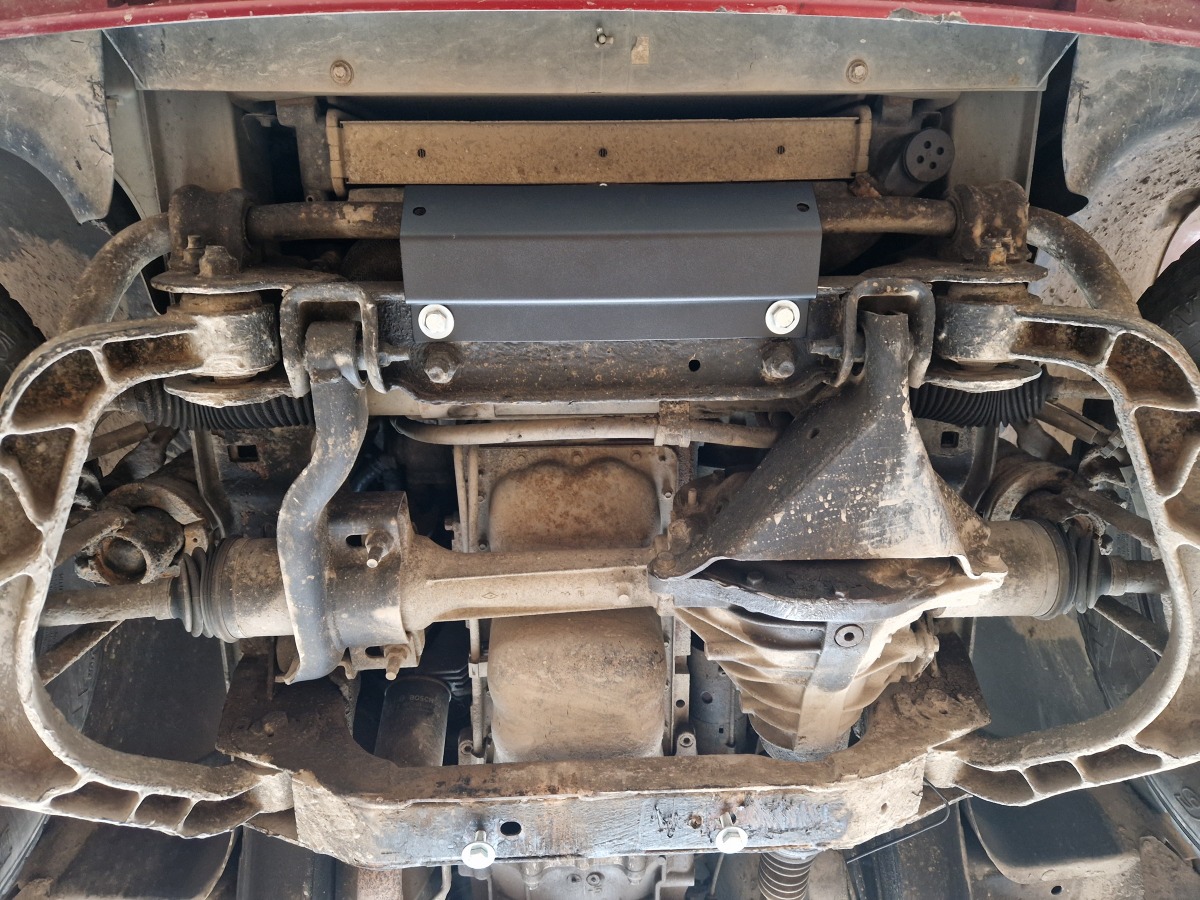 Protezione inferiore in acciaio Motore+ | Jeep Cherokee - KJ (2001-2008) - 6