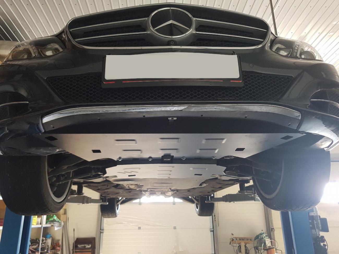 Bundplade Stål Motor+ | Mercedes E-Classe W212 - 4x4 (2009-2016) - 7