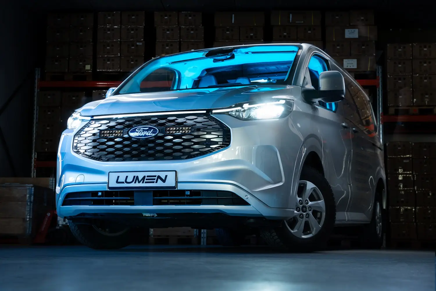 Lumen Grill Kit Ford E-Transit Custom 2024+ | Lumen Helios SQ16 x 2 - 5