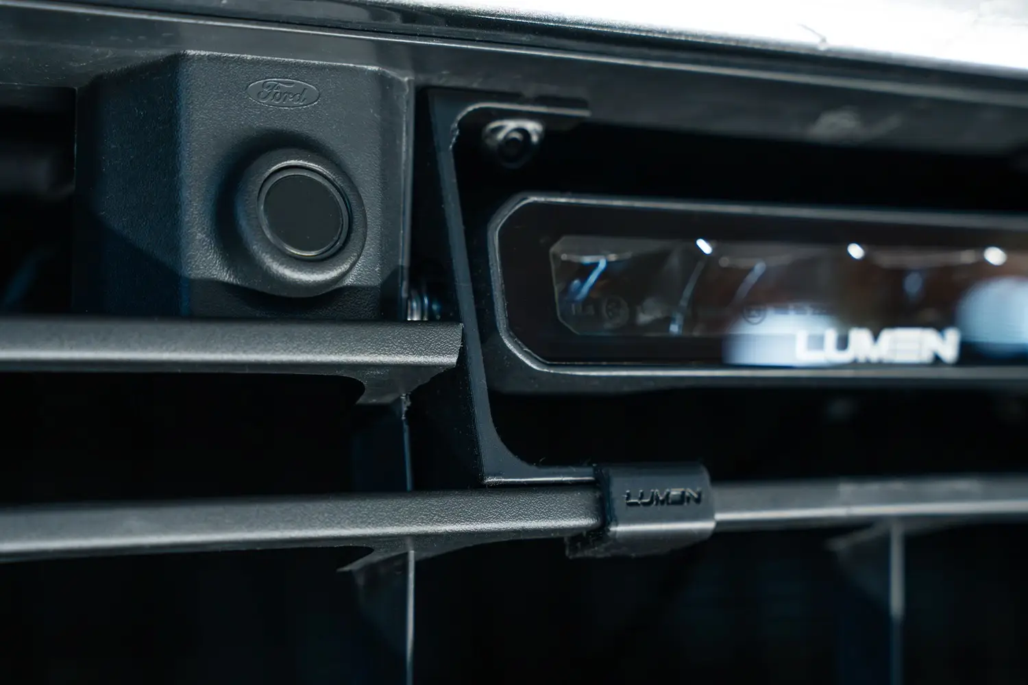 Lumen Grill Kit Ford Explorer EV 2024+ |  2x Lumen Helios S8 Ultimate - 5