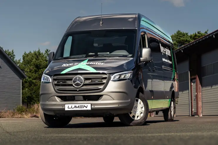 Lumen Kit griglia Mercedes E-Sprinter 2022+ | Lumen Helios SQ16 x 2