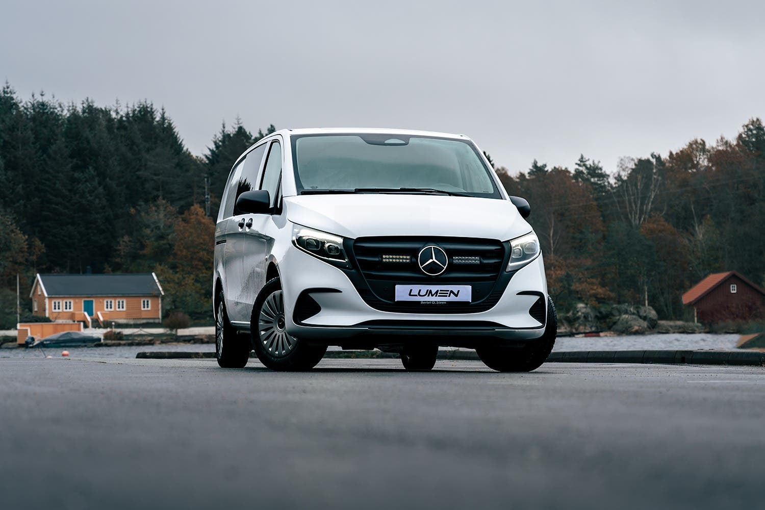 Lumen Grill Kit Mercedes Vito 2024+ | Lumen Helios SQ16 x 2 - 3