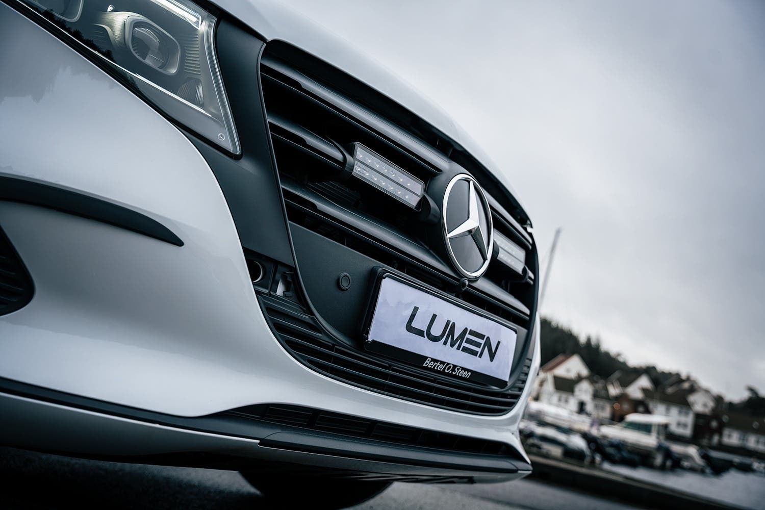 Lumen Grill Kit Mercedes Vito 2024+ | Lumen Helios SQ16 x 2 - 4