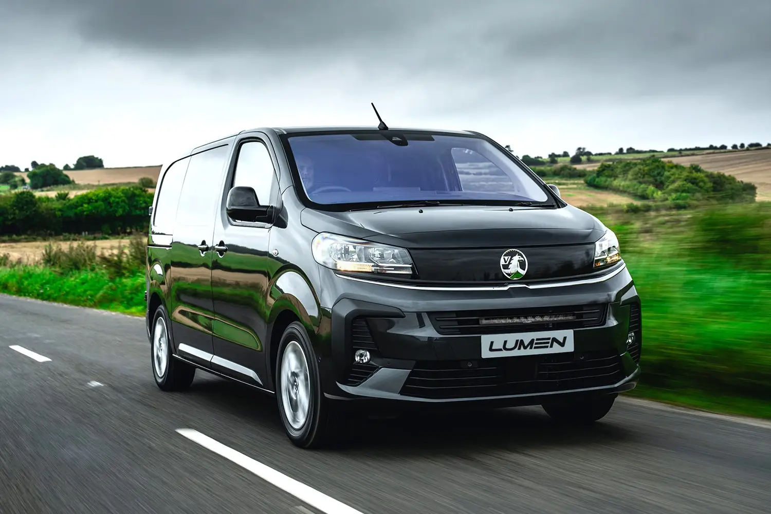 Lumen Kit griglia Opel Vivaro 2024+ | Lumen Helios Performance CS20