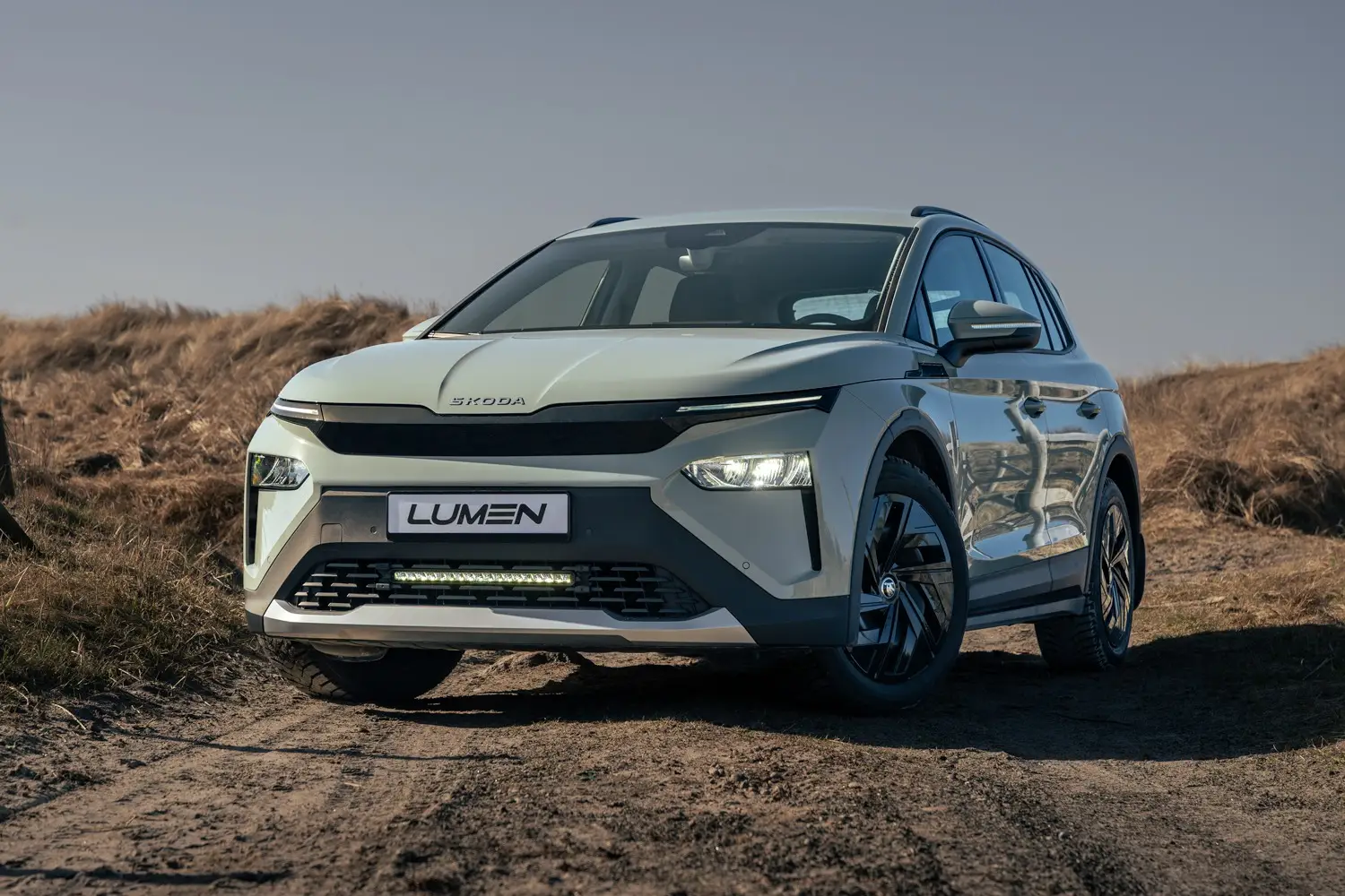 Lumen Kühlergrill-Montagesatz Skoda Elroq 2025+ | Lumen Helios Performance S20