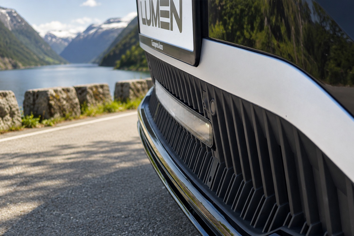 Lumen Zestaw do grilla Skoda Enyaq 2026+ | Lumen Helios Performance CS20 - 2