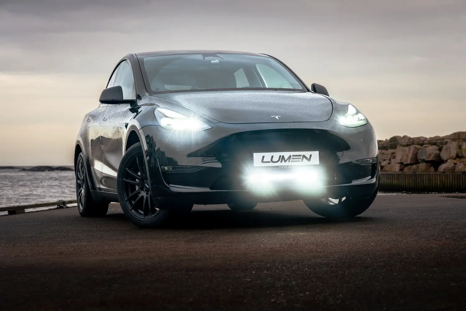 Lumen Kit griglia Tesla Model Y 2021-2023 | Lumen Performance CS20