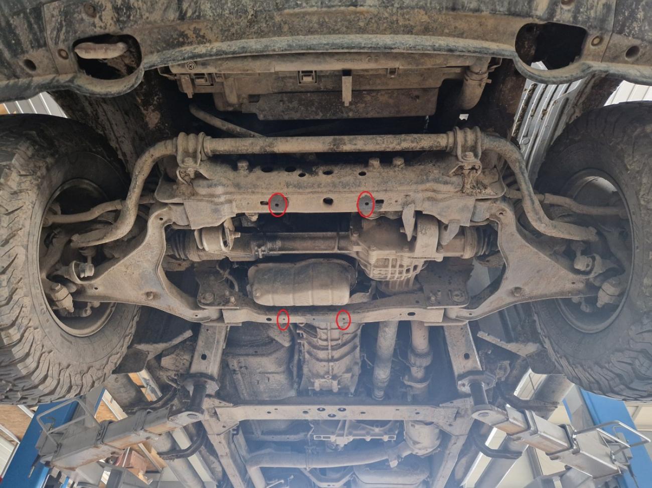 Pohjapanssari Teräs Moottori | Nissan Navara D40 (2005-2015) - 10