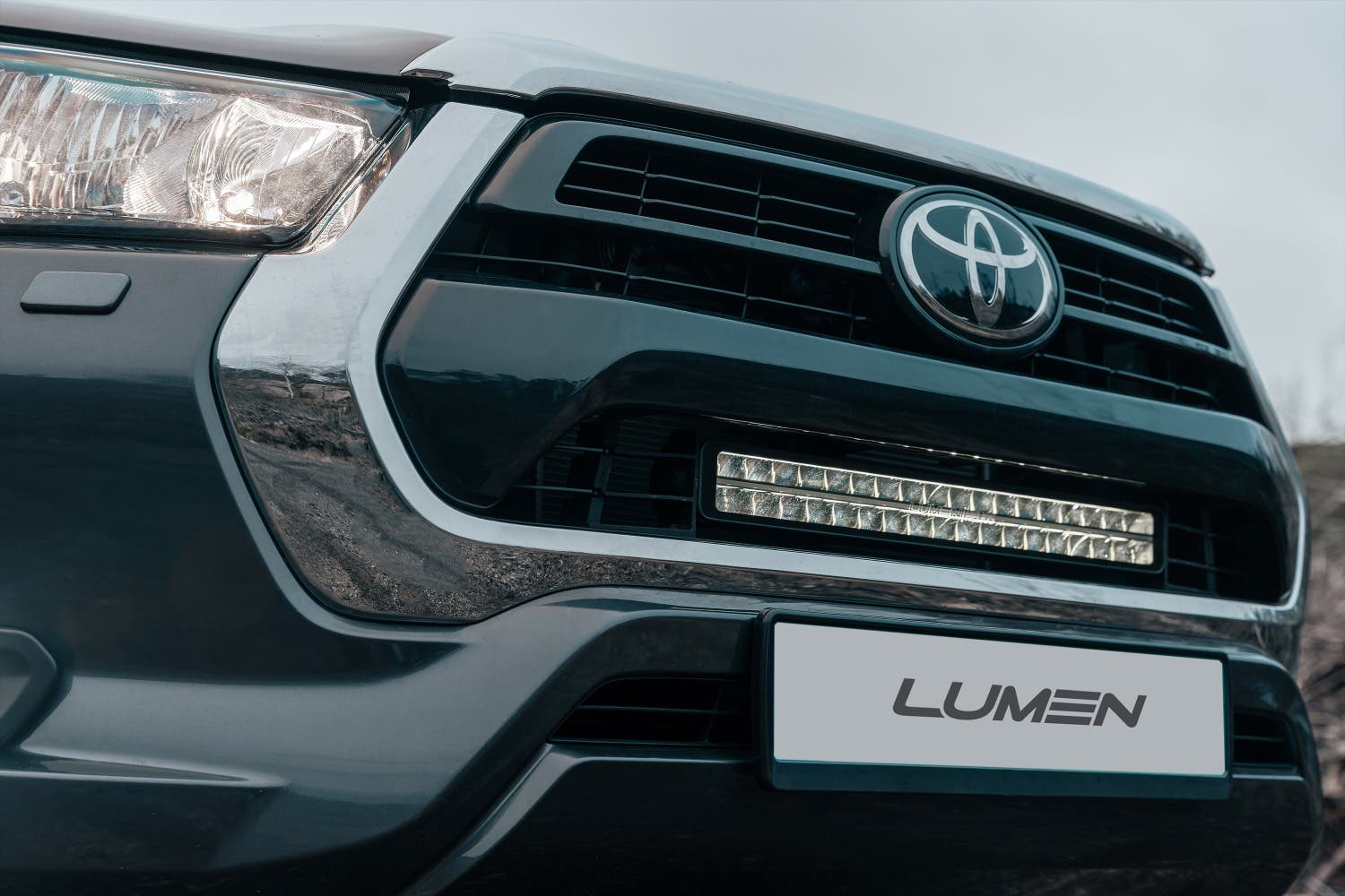 Lumen Grill Kit Toyota Hilux SR 2021+ | Lumen Helios DX20 - 3
