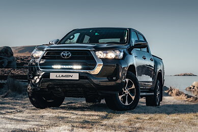 Lumen Kit griglia Toyota Hilux SR 2021+ | Lumen Helios Performance CS20