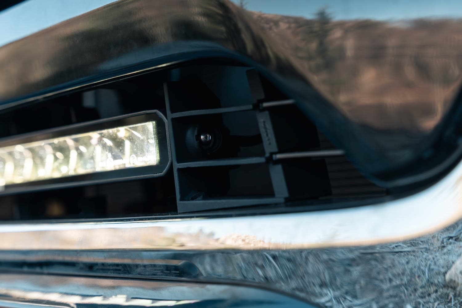 Lumen Grillkit Toyota Hilux SR 2021+ | Lumen Helios Performance CS20 - 5