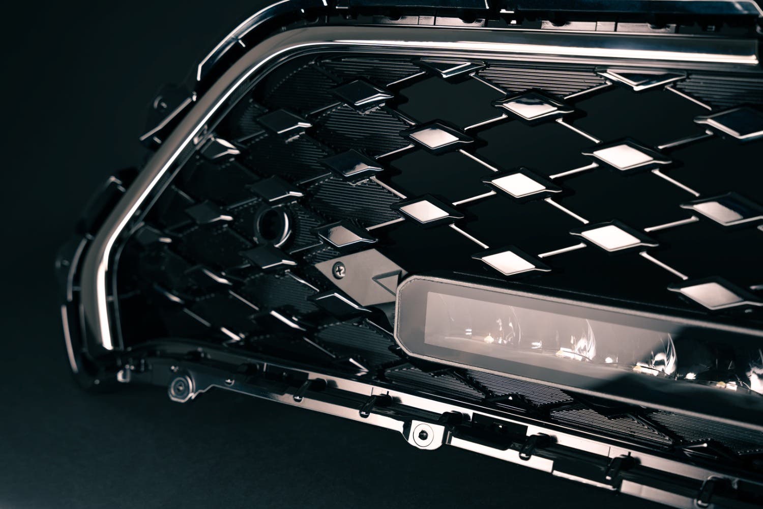 Lumen Grillkit Toyota RAV4 Plugin-Hybrid | Lumen Helios Performance S20 - 3