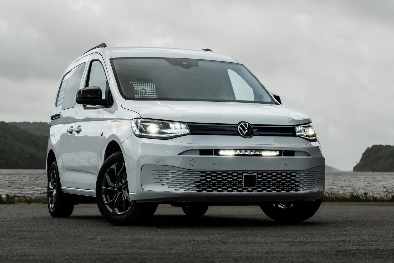Lumen Grillkit VW Caddy 2020+ | Lumen Helios Performance CS20