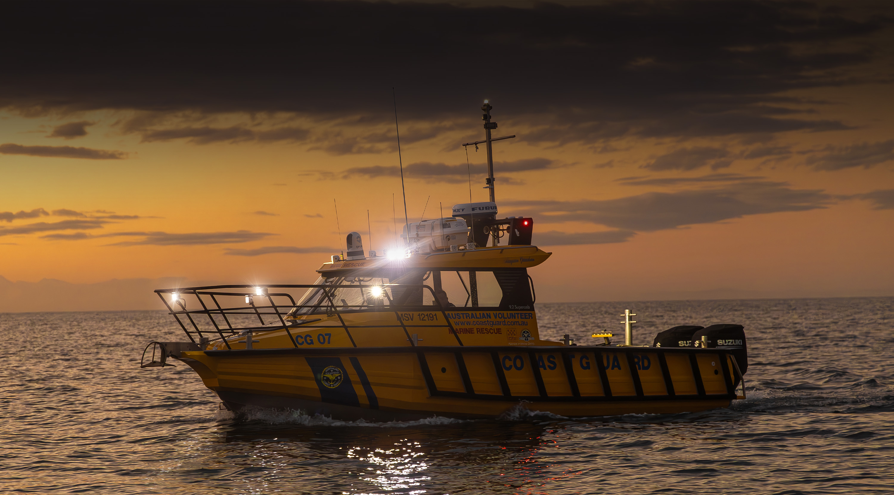 Marine LED Lights Maximise Your Time On The Water. Learn More  >