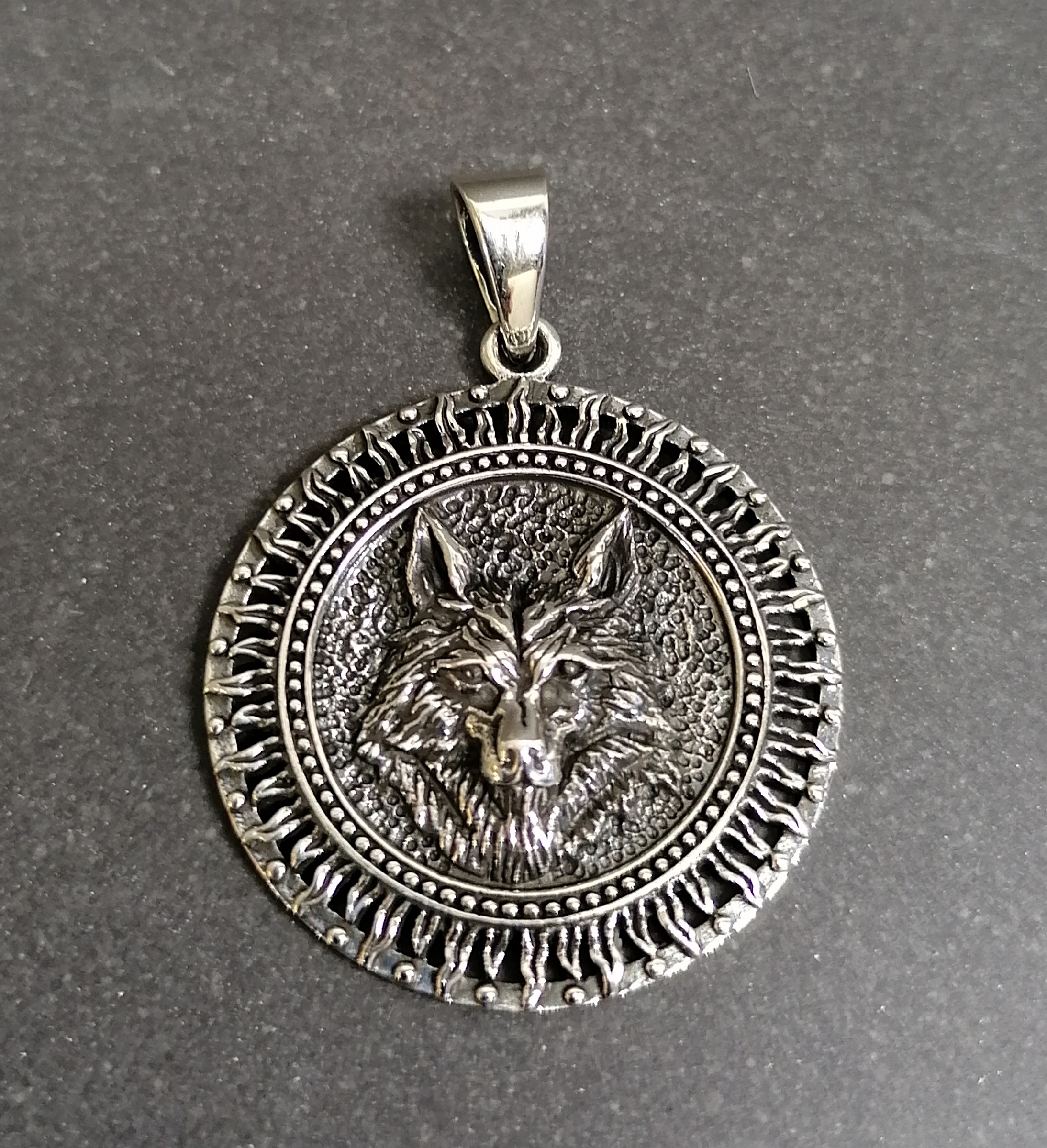 Varg Huvud hänge i Silver 
