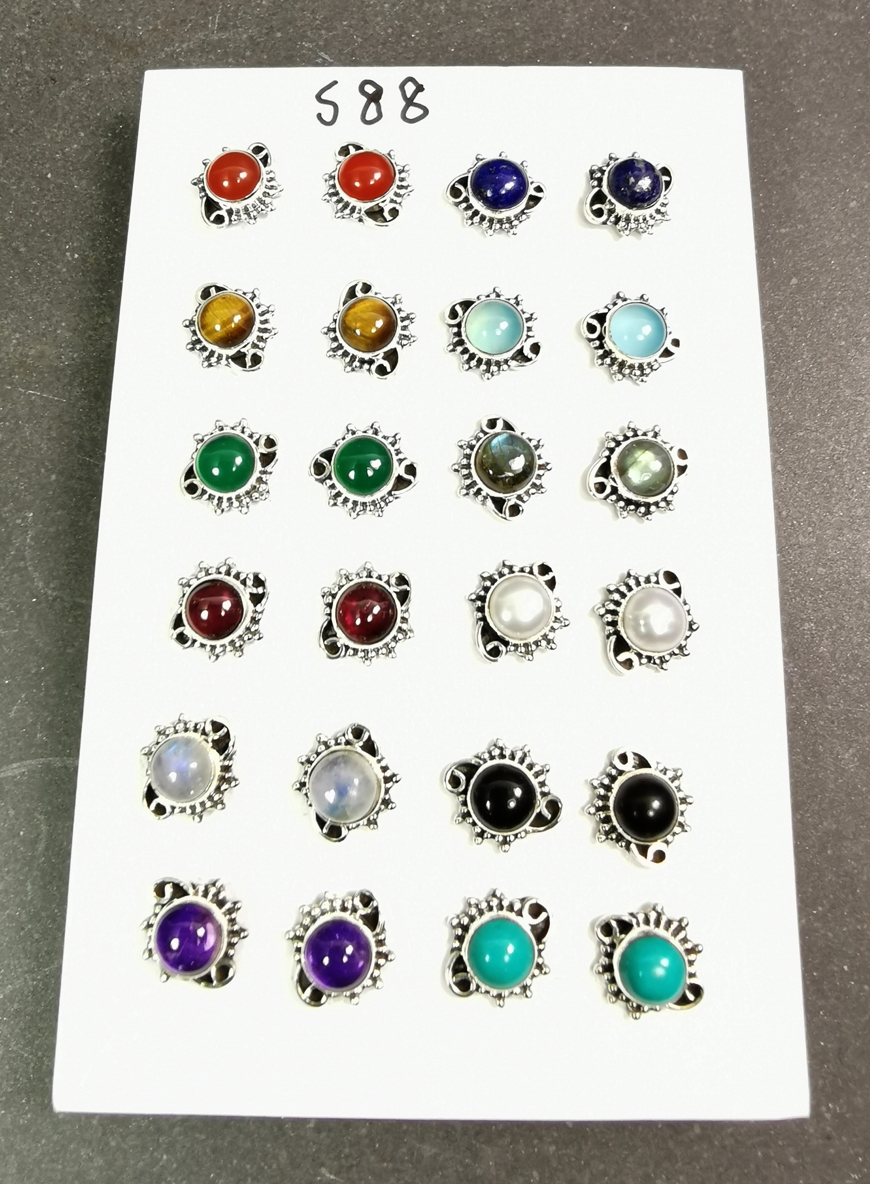 Stiftörhängen av sterling silver med Ädelstenar - S88