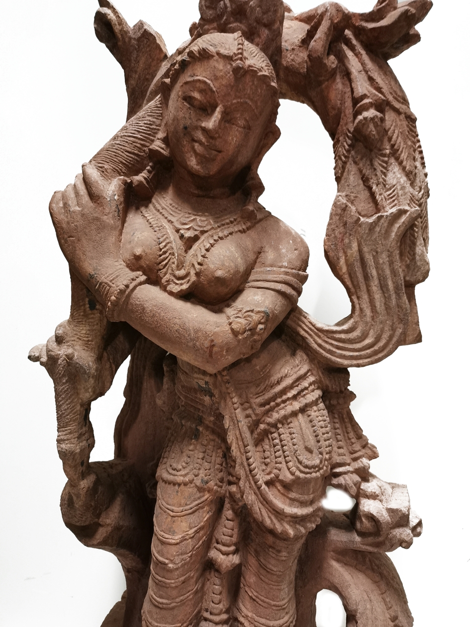Temple Staty - Devadasi i khondalit - 2