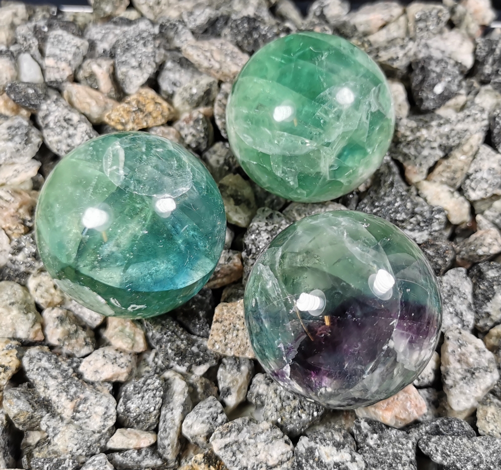 Grön /Grön Lila Fluorit (Flusspat) Kula / Klot