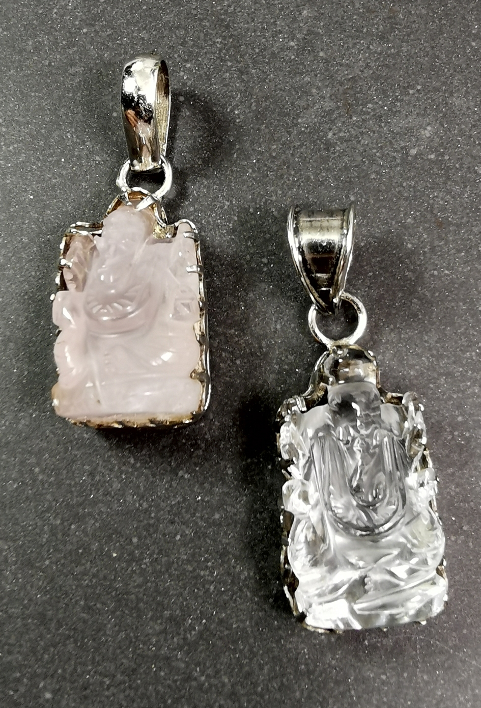 Silverhänge med Snidad Sten Ganesha