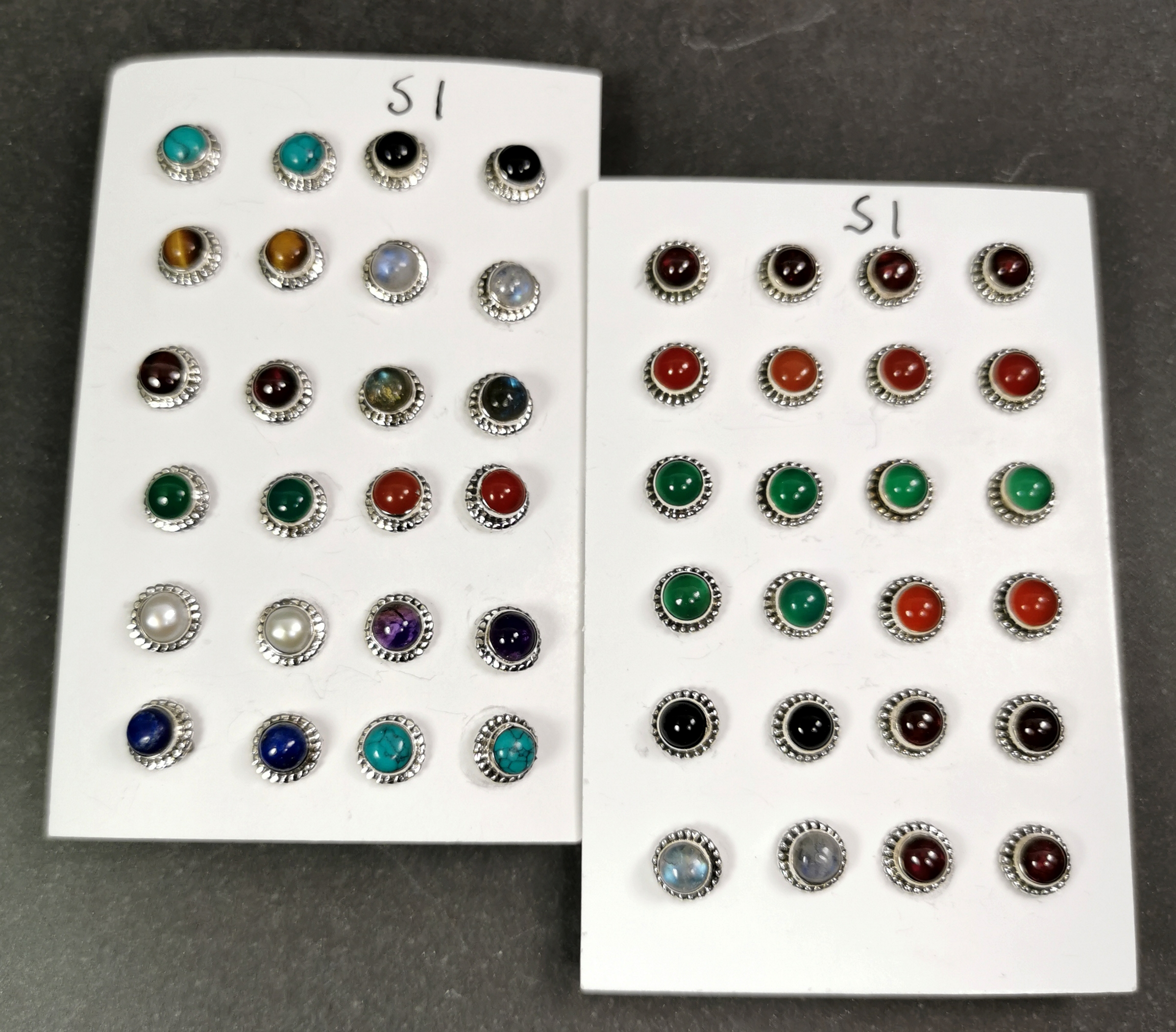 Stiftörhängen av sterling silver med Ädelstenar -S1