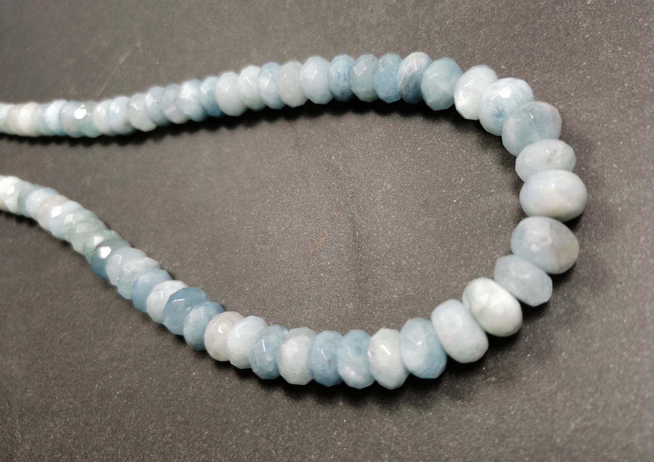 Fasetterad Akvamarin Pärla Halsband
