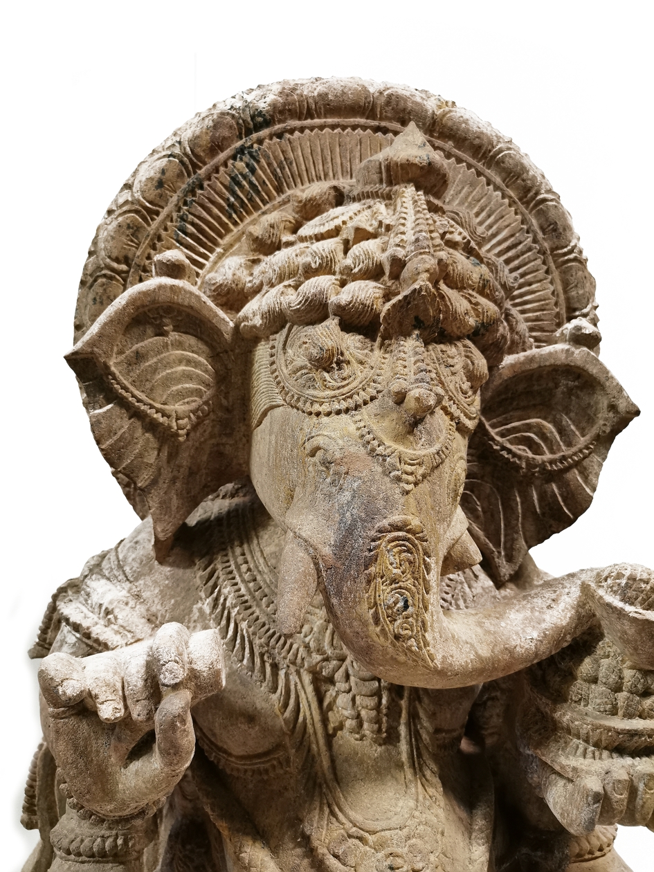 Temple Staty - Ganesha i khondalit. - 2