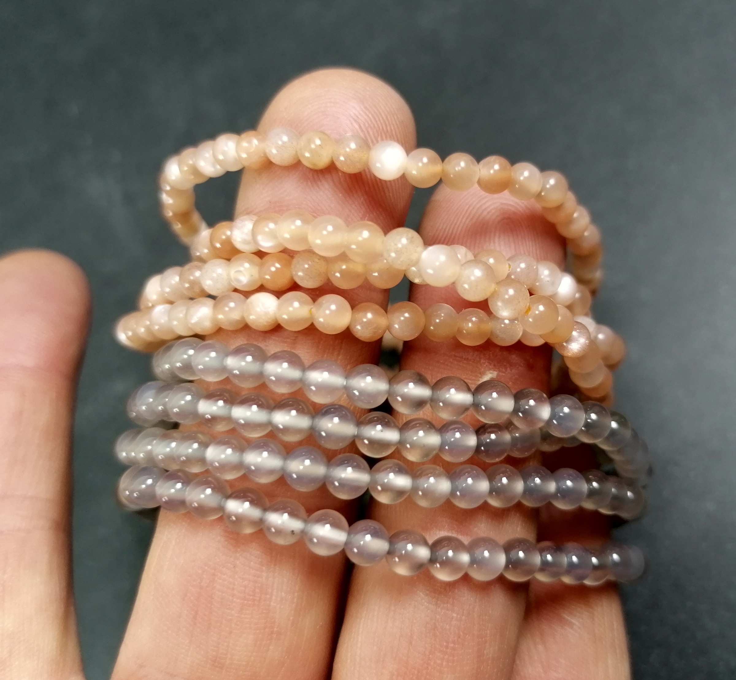 Grå Månsten Armband  - 4mm Pärlor - 2