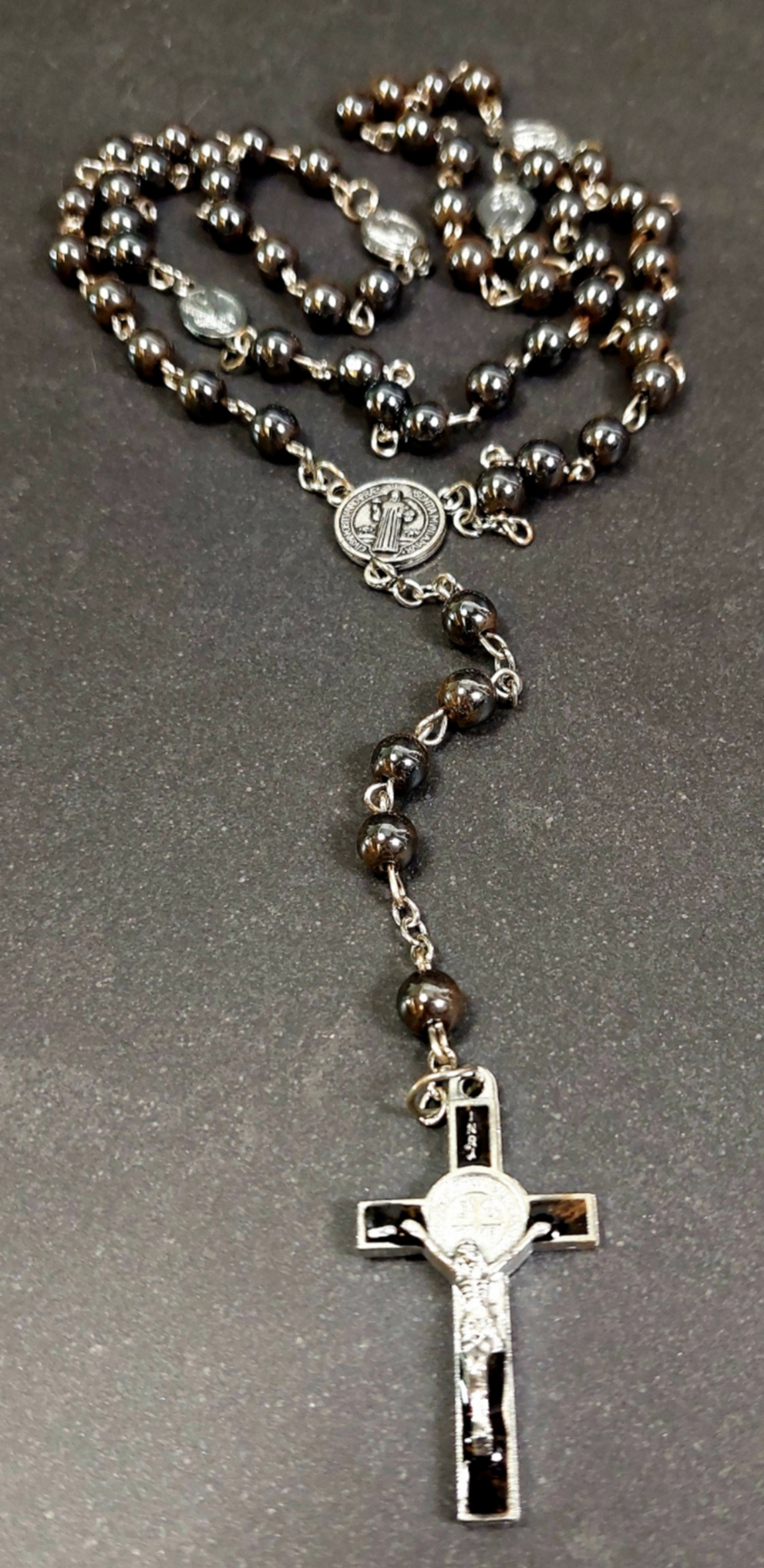 Kristna Radband i Hematit  Med Svart/Silver Kors  och Maria amuletten - 6mm Pärlor