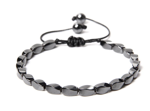 Hematit Armband med vridna rektangulära pärlor