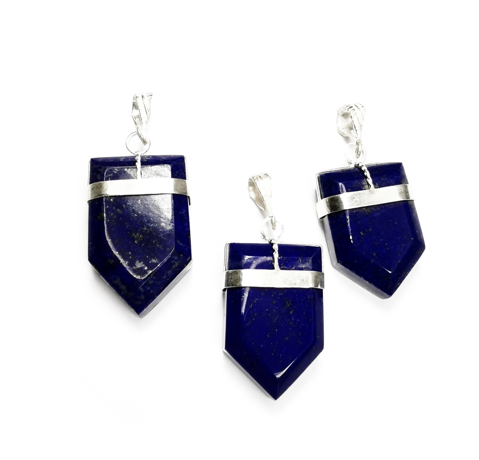 Lapis Lazuli Bredspets Hänge med Silver Wrap