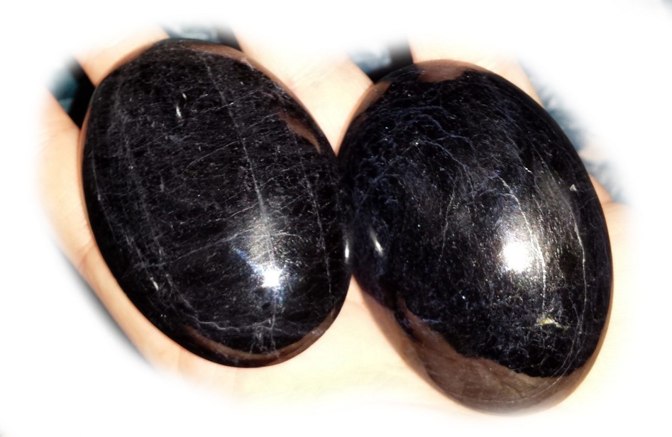 Pebbles "No Worry Stone" - Svart Turmalin AA kvalitet  - 3