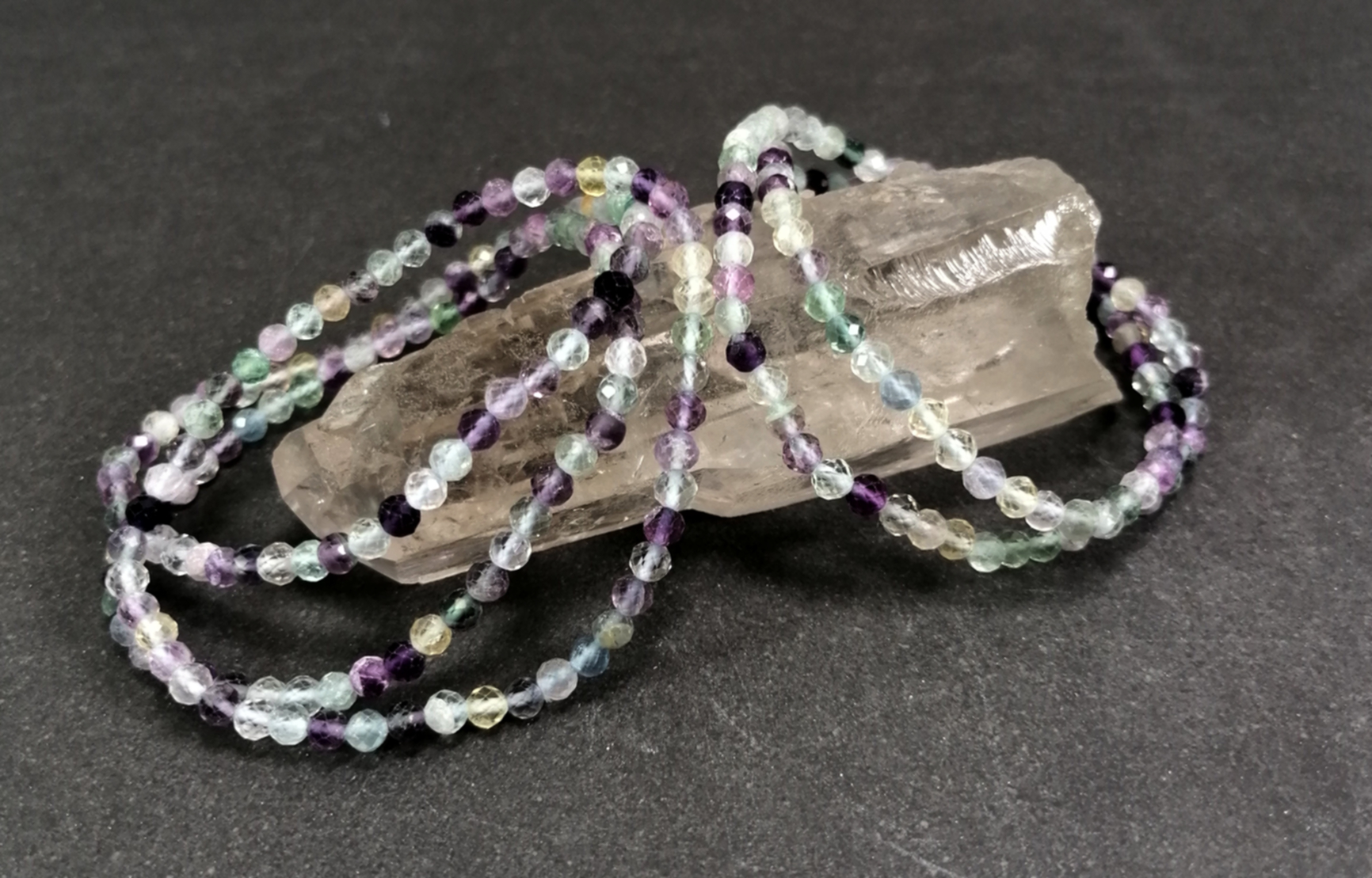 Fasettslipad Regnbågsfluorit Armband - 4mm