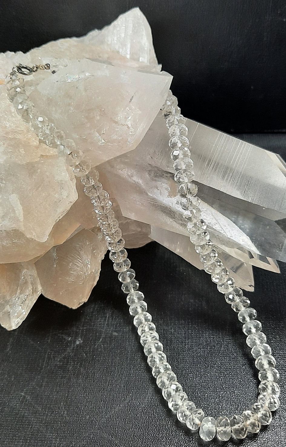 Fascetterade Bergkristall Pärla Halsband