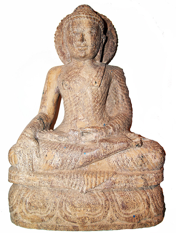 Buddha Staty av Röd Sand Sten