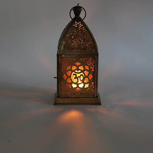 Oriental lantern aum