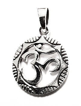Aum Hänge i Silver Ring