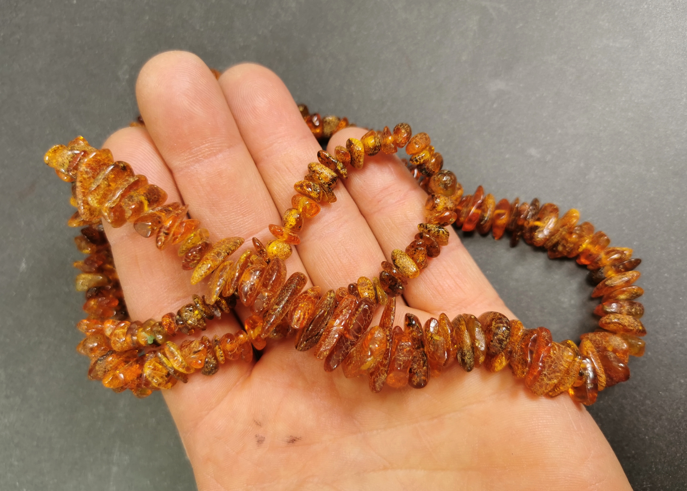 Bärnstenhalsband, Mörk - 62cm - 2
