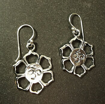 Aum Lotus Örhängen i Silver - 35mm