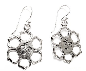 Aum Lotus Örhängen i Silver - 27mm