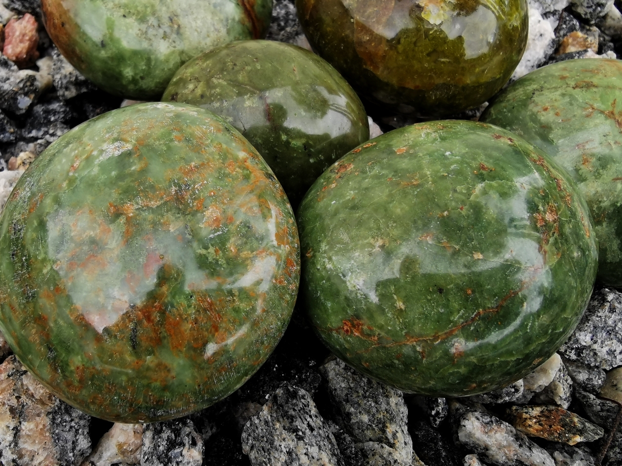 Pebbles "No Worry Stone" - Krysopras AA kvalitet - 3
