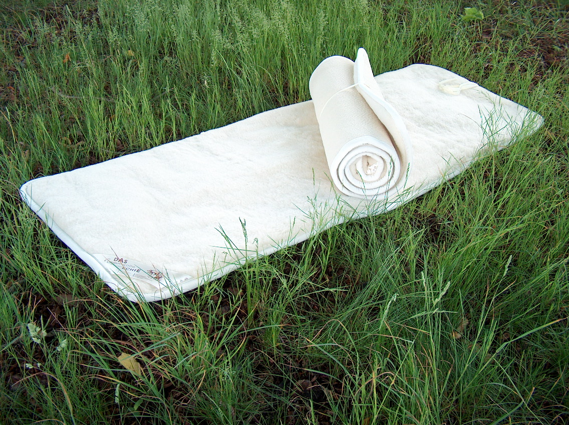 Yogamatta i merinoull -  160x65 cm - Latexbotten - Eko