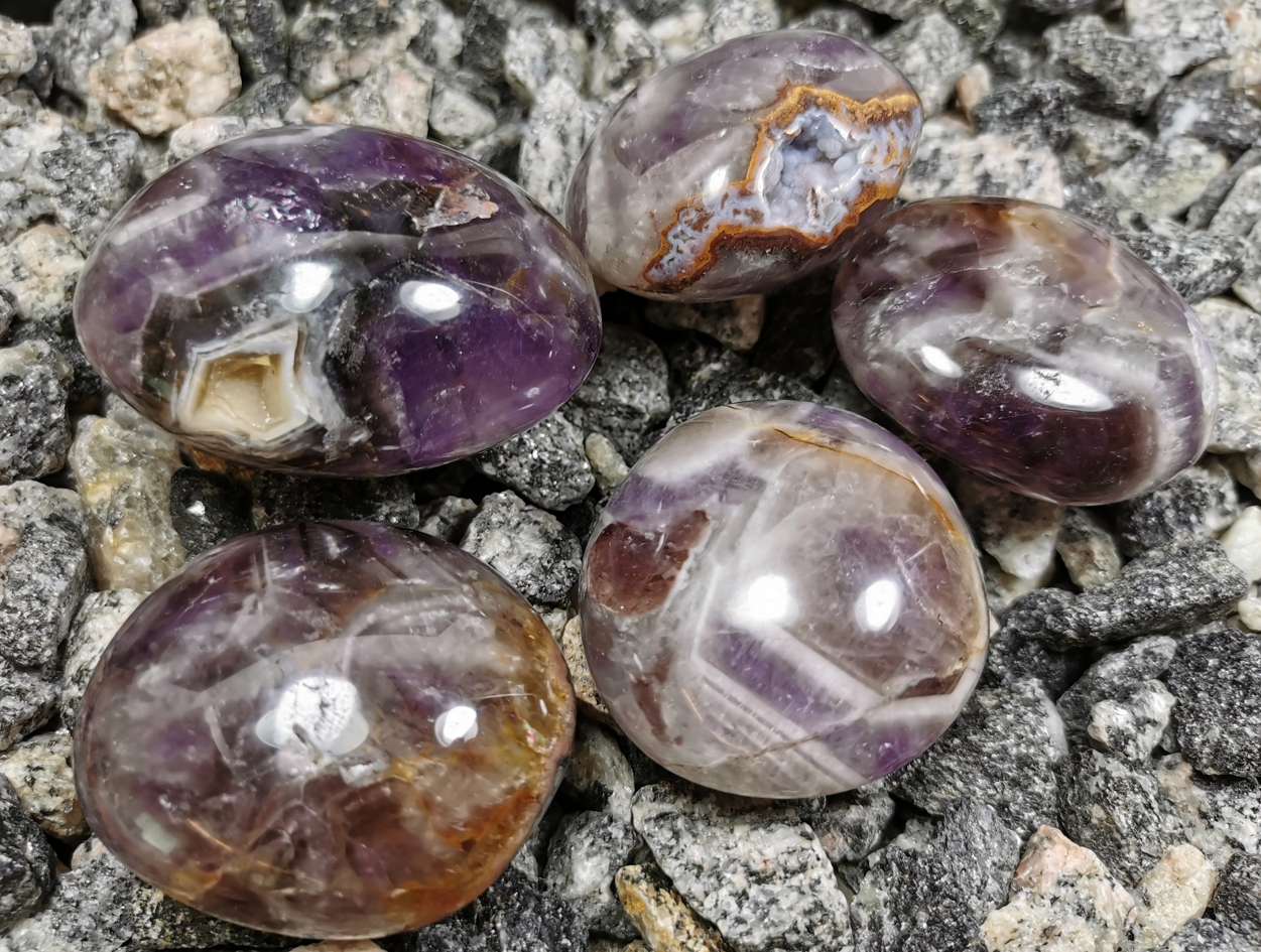  Pebbles "No Worry Stone" - Auralit 23