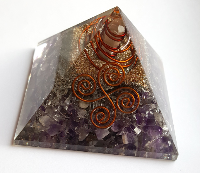 Orgonite Pyramid - Ametist Reiki Poi - 3