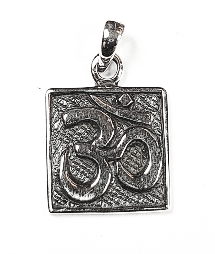 Fykantig Aum i Sterling silver