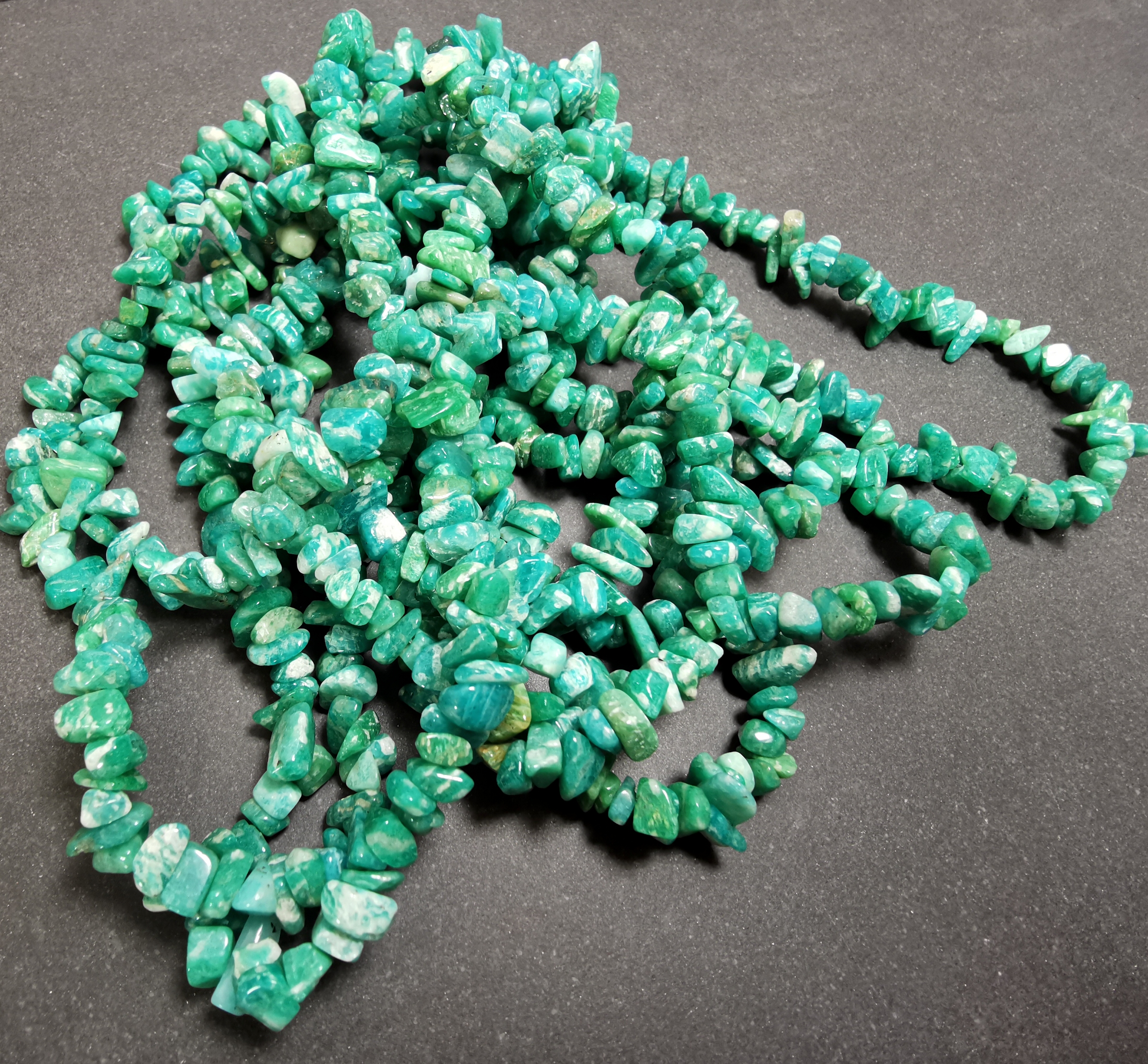 Mörk Amazonit Chip Halsband
