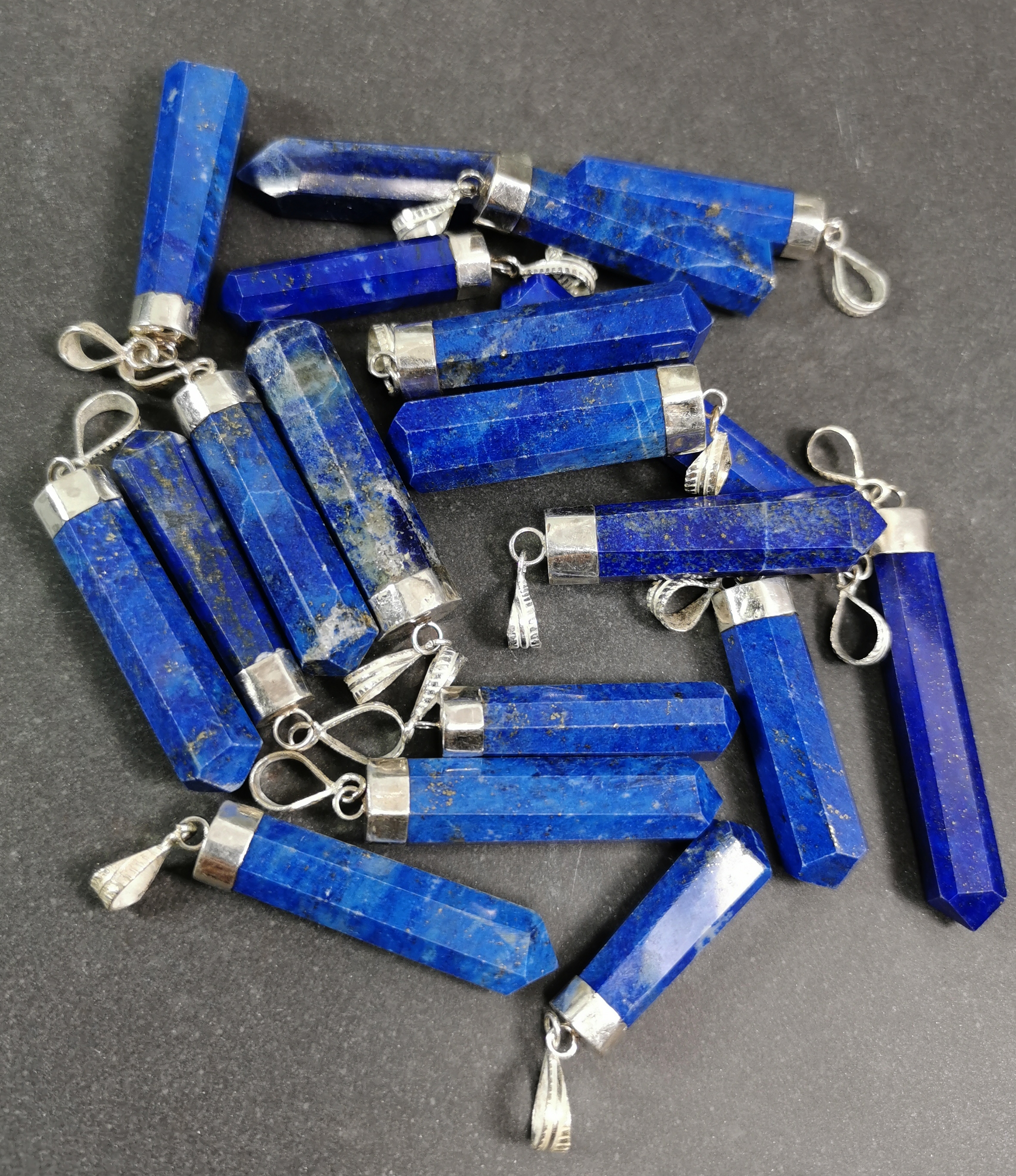 Lapis Lazuli hänge med Silver top