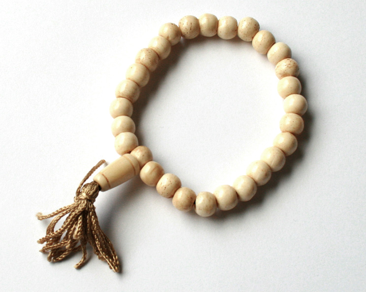 Mala Armband  i Ben - Vit