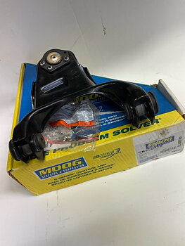 ÖVRE BÄRARM VÄNSTER 4wd  MOOG