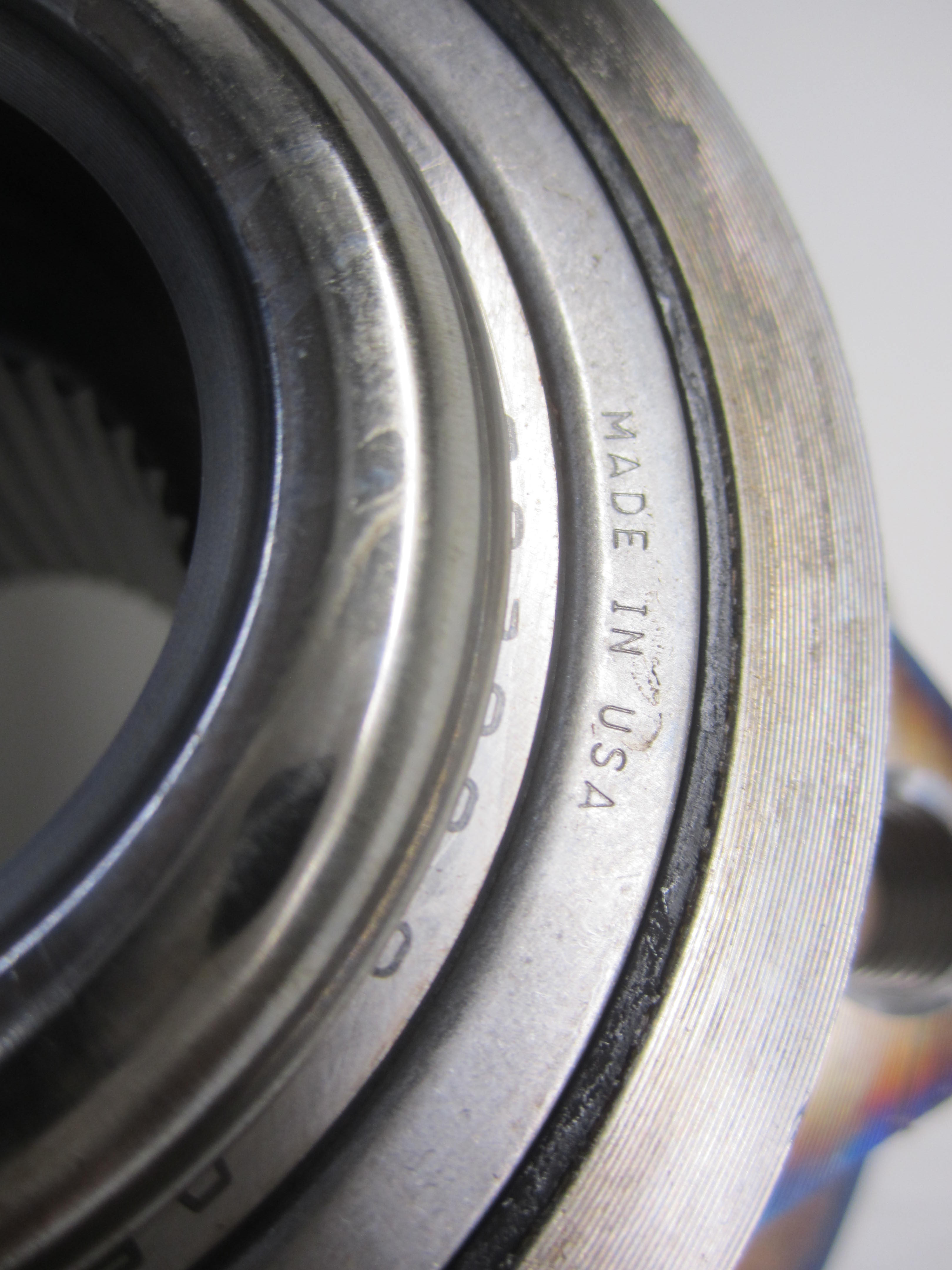 GM TRUCK 1500  HUB w/ABS 4wd - 6